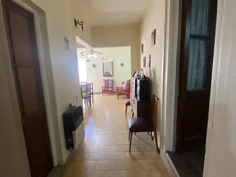 VENTA PH 3 AMB. CON PATIO APTO CREDITO, BERNAL.