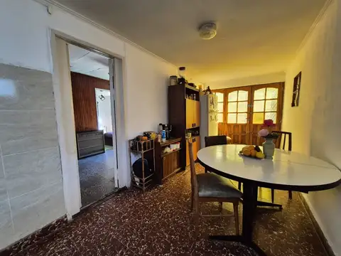 Venta Casa 3 Ambientes con jardín
