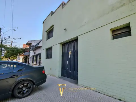 Av. Juan Bautista Alberdi al 4600