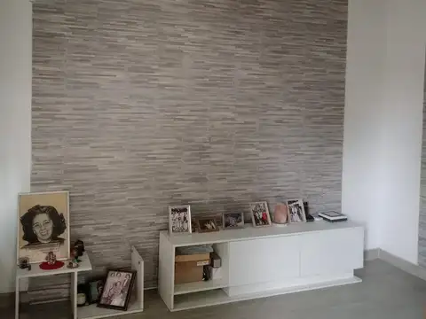 Casa 5 ambientes con 1 baño