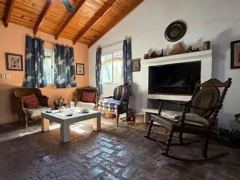 Casa 4 ambientes con 1 baño