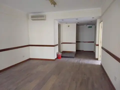 Bartolome Mitre al 900