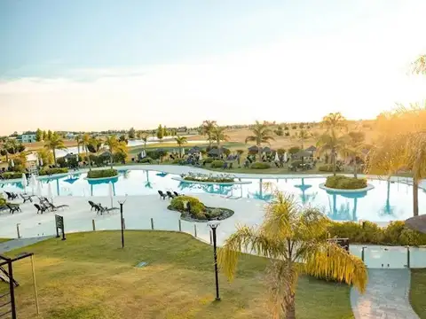 Vta Haras del Sur III  B.° Los Robles lotes 90-91