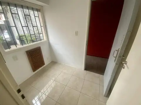 Oficina en Alquiler 25 años