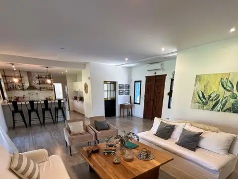 Casa en Venta en La Arbolada de Capilla, USD 218.000