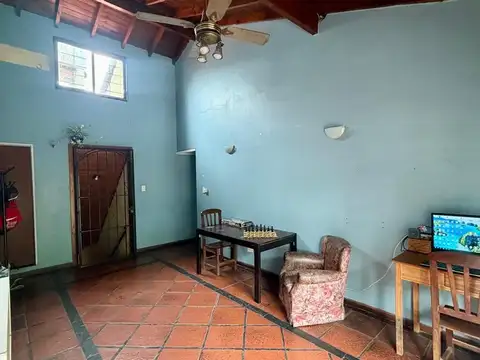 Depto Tipo Casa 5 ambientes con 2 baños