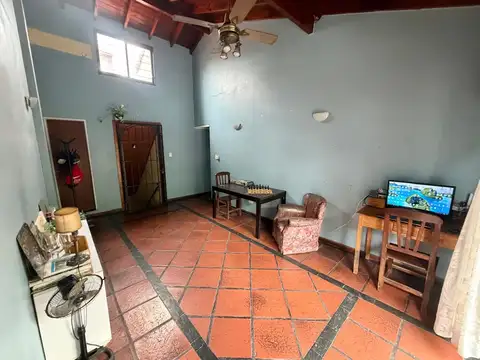 Depto Tipo Casa en Venta en Villa Pueyrredon, USD 190.000