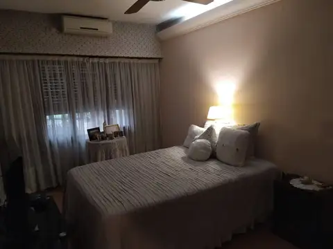 Casa - Venta - Argentina, Almirante Brown - Hipolito Bouchard 2204