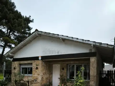 Avenida 6 2430 , Piso PB