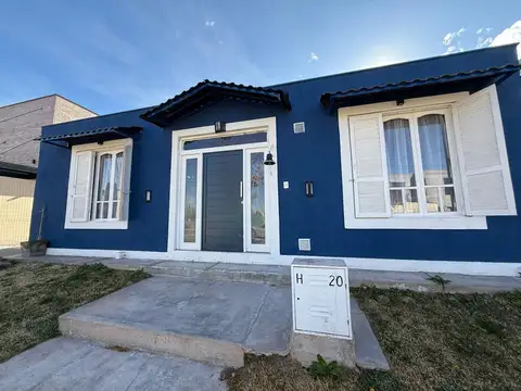 venta casa en barrio Pinar del sol 5, apta crédito