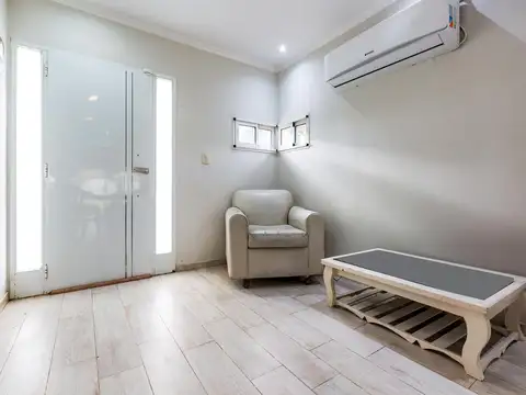 VENTA - Casa - 3 dormitorios - Jardín con pileta - El Bosque, Andino