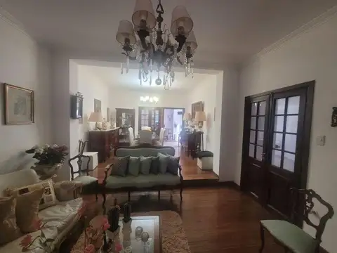 Depto Tipo Casa en Venta con 1 cocheras