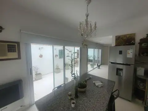 Depto Tipo Casa en Venta en La Plata, USD 165.000