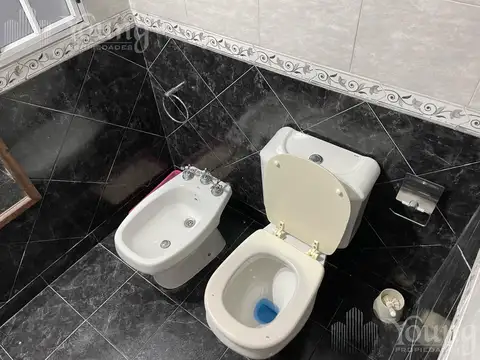 Depto Tipo Casa 4 ambientes con 2 baños