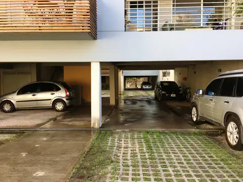 Don Bosco al 300 entre Gral Paz y Alberti