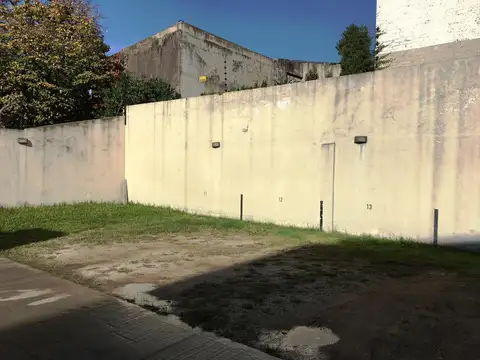 Don Bosco al 300 entre Gral Paz y Alberti