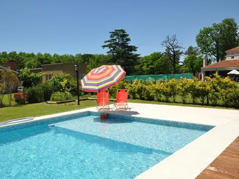 Almte. Guillermo Brown 2151