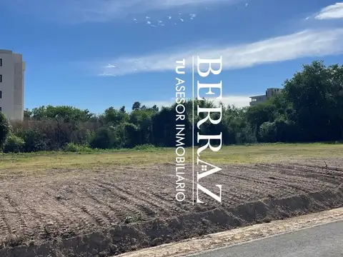 Lote de 300,15 m2 en Venta barrio El Roble Pilar Acceso KM 38,5