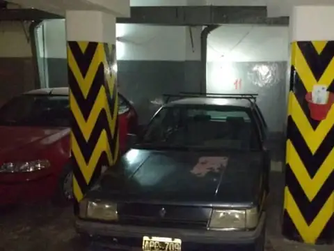 Bartolomé Mitre 1700 San Nicolás Cochera U$13.000