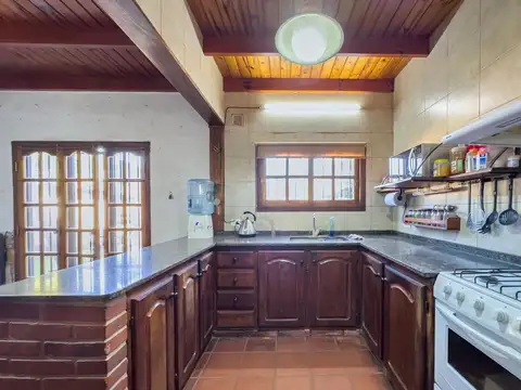 Casa en Venta en Burzaco, USD 118.000