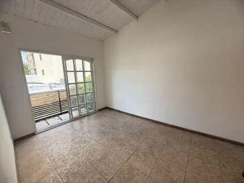 Departamento tipo casa de dos ambientes caseros norte
