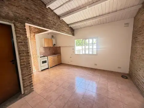 Depto Tipo Casa Monoambiente con 1 baño