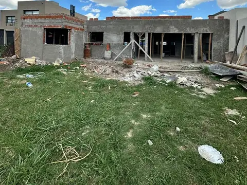 Casa en Venta al Oeste