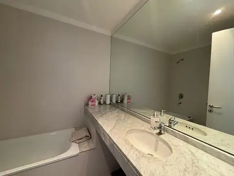 Oficina en Venta en Pilar, USD 160.000