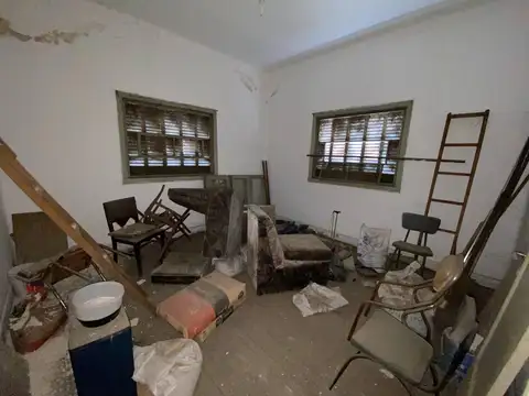 Casa 5 ambientes con 1 baño