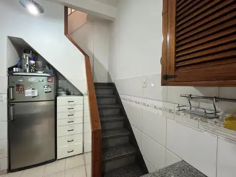 Depto Tipo Casa 5 ambientes con 2 baños