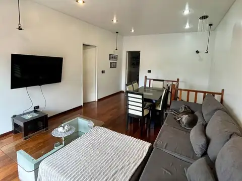 Depto Tipo Casa en Venta de 5 ambientes