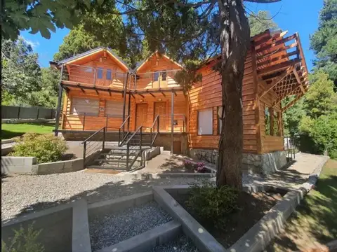 Casa 10 ambientes con 4 baños