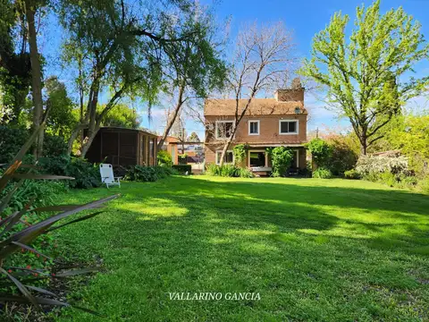 Casa en El Talar con jardin privado