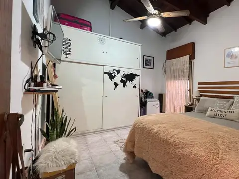 Casa 4 ambientes piscina cochera venta Ituzaingo norte