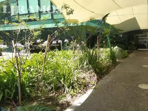 Oficina en Alquiler en Martinez Fleming / Panamericana, USD 3.960