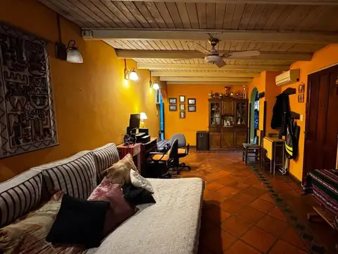 Calle José María Paz 900