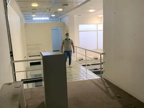 Local en Venta 25 años