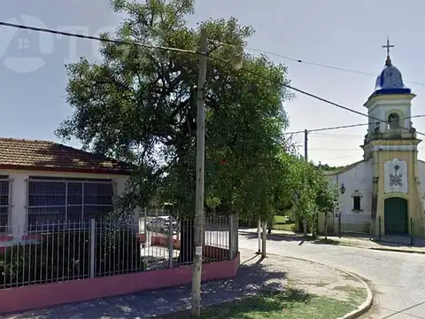 12 de Octubre e/ P. Mujica y P.Francisco