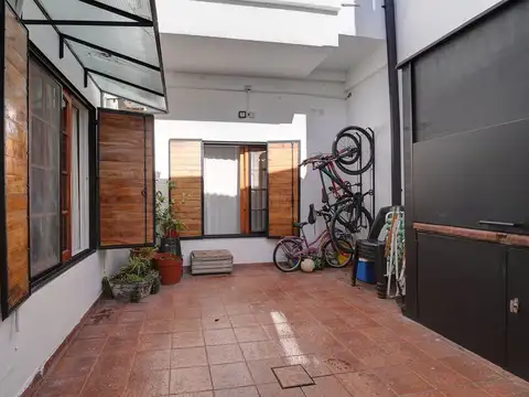 Depto Tipo Casa en Venta de 5 ambientes