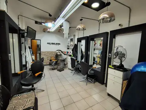 Local en Venta Via Púb.