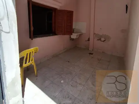 Depto Tipo Casa 3 ambientes con 2 baños