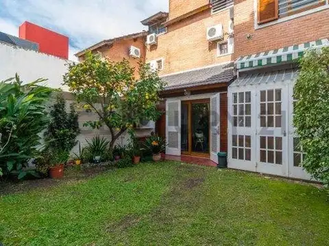CASA TRIPLEX DE 4 AMBIENTES EN VENTA RAMOS MEJIA