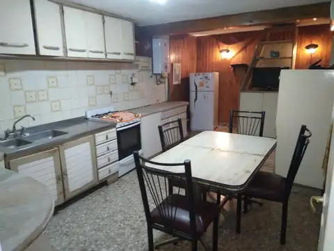 Depto Tipo Casa 4 ambientes con 2 baños