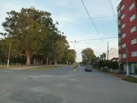 Avenida II 200, Piso 4