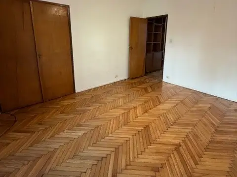 Arenales 1800, Piso 1