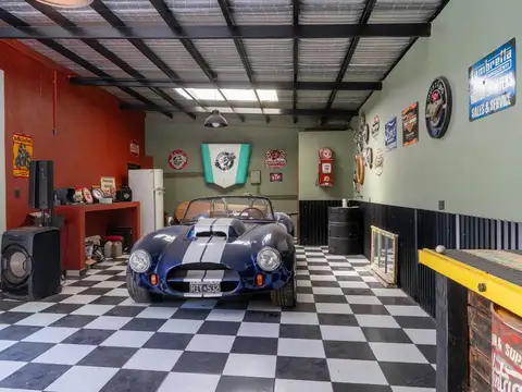 Inmueble Exclusivo para Amantes de Autos y Motos