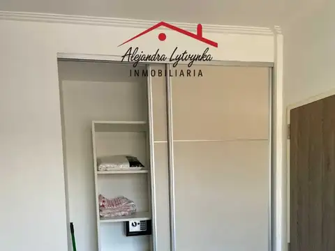 General Belgrano 200, Piso 1