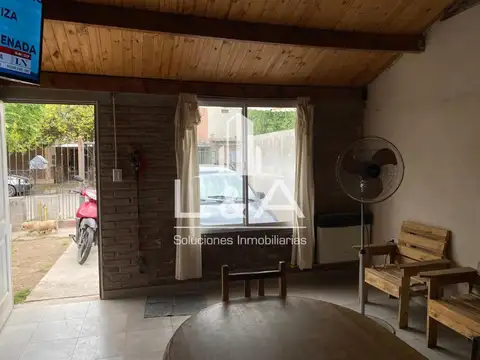 Casa 4 ambientes con 1 baño