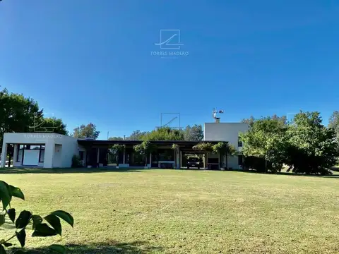 BENQUERENCIA FARM CLUB R41