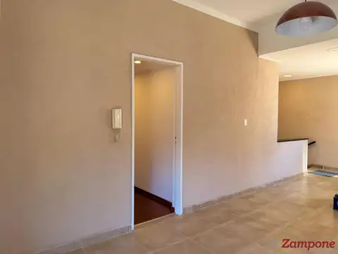 Depto Tipo Casa en Venta de 4 ambientes